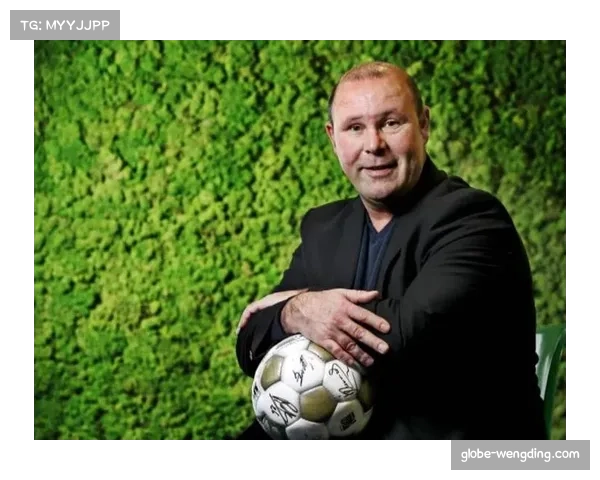 1995年博斯曼法案颁布后,英超法国外援数量从3人激增至17人 1995年博斯曼法案颁布后,英超法国外援数量从3人激增至17人